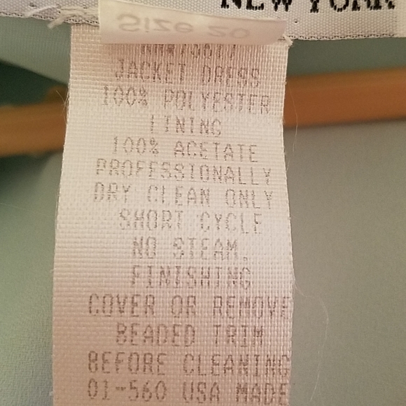 Beautiful two-piece Karen Miller dress set - Picture 8 of 8